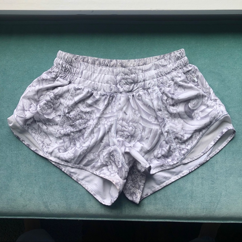 TRADE lululemon hotty hots